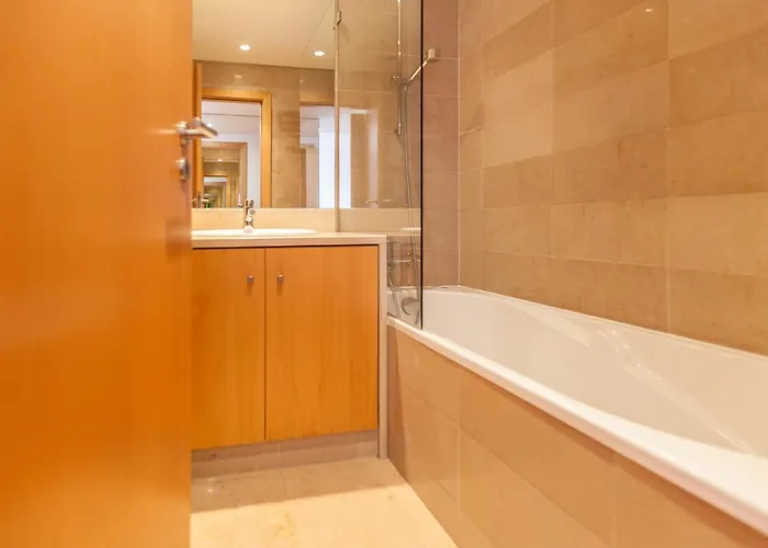 아파트 Flh Expo With View